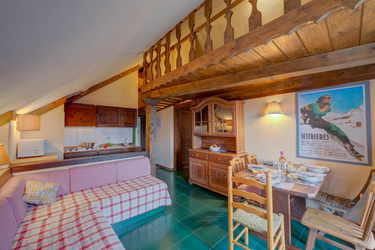 Grange Hike & Ski Sestriere Apartments Extérieur photo