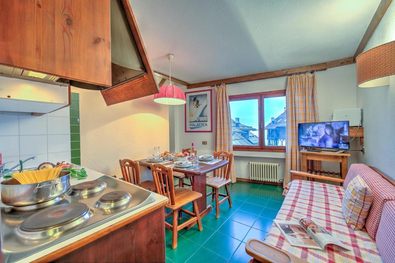 Grange Hike & Ski Sestriere Apartments Extérieur photo