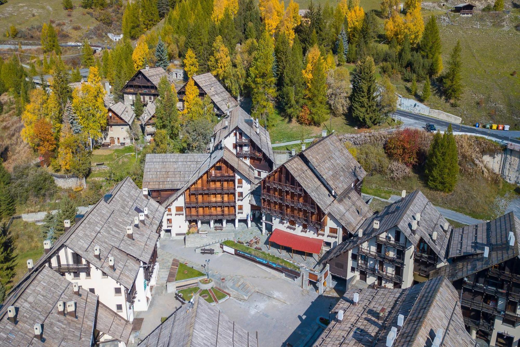 Grange Hike & Ski Sestriere Apartments Extérieur photo