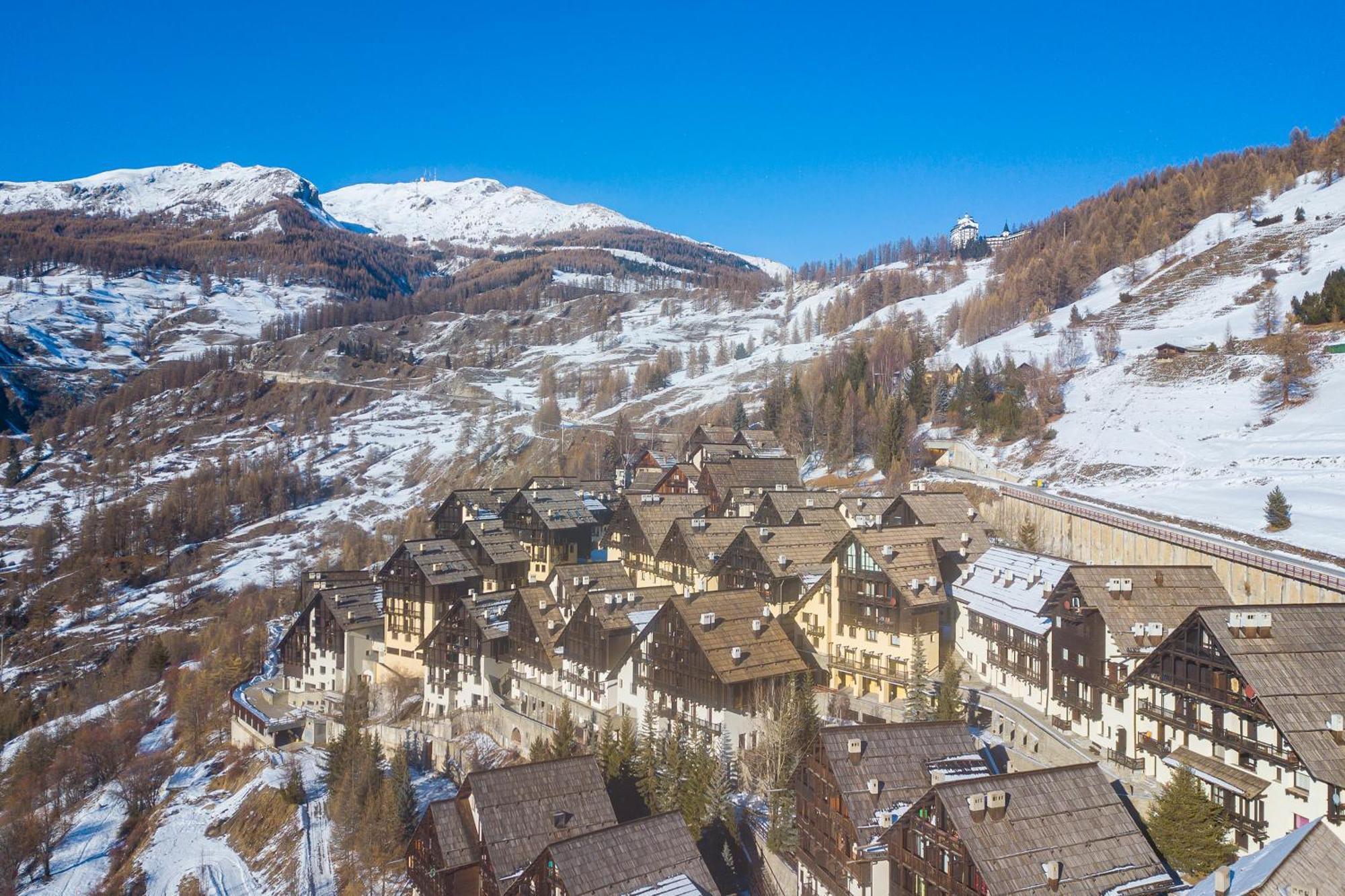 Grange Hike & Ski Sestriere Apartments Extérieur photo